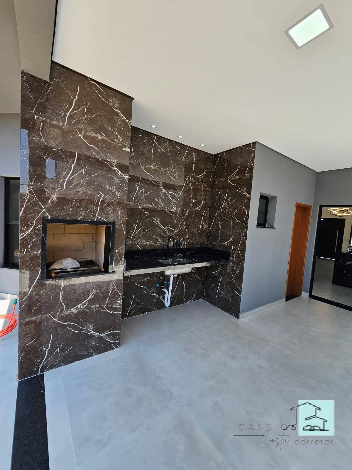 Casa à venda com 3 quartos, 300m² - Foto 18