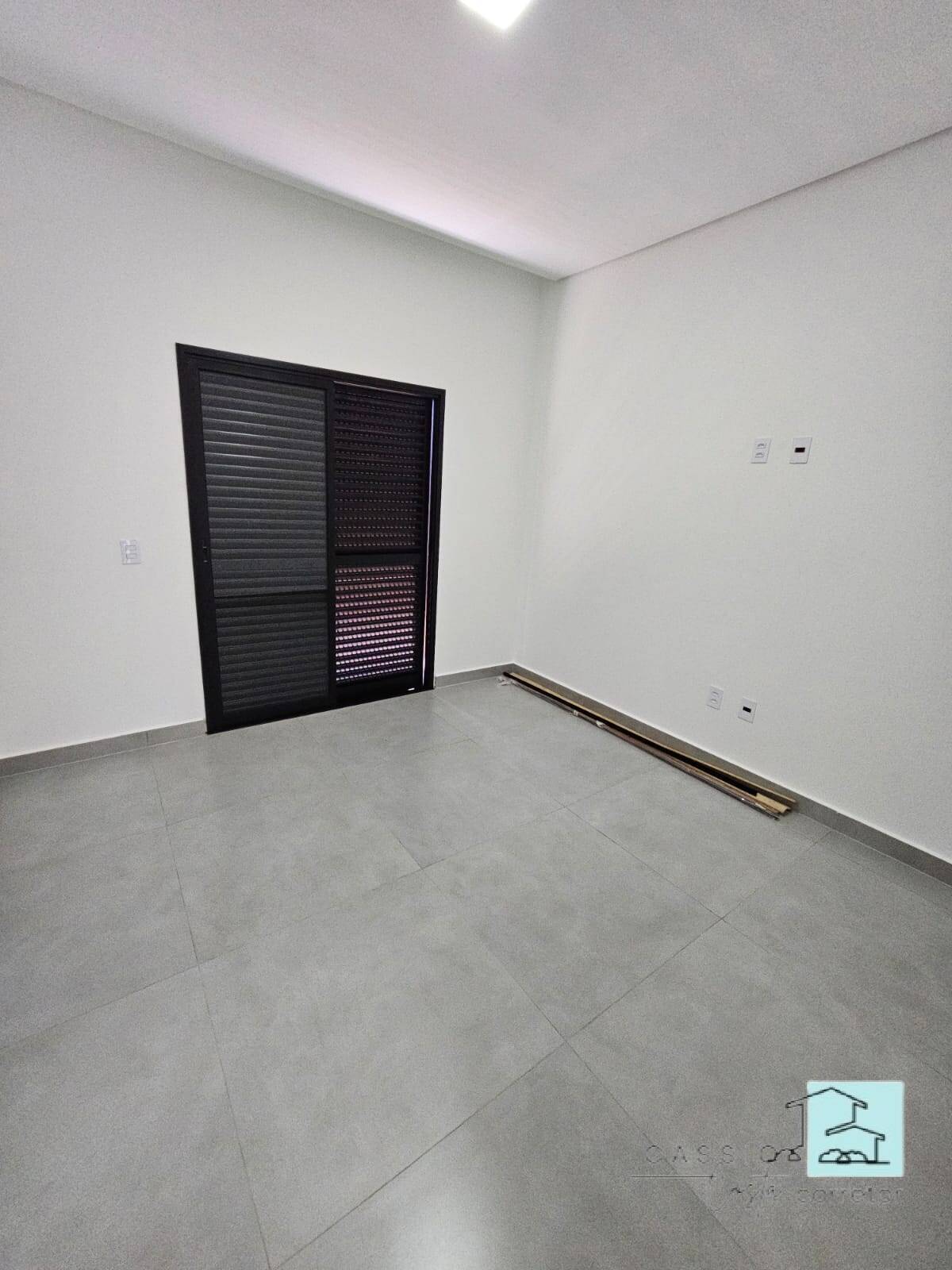 Casa à venda com 3 quartos, 300m² - Foto 13