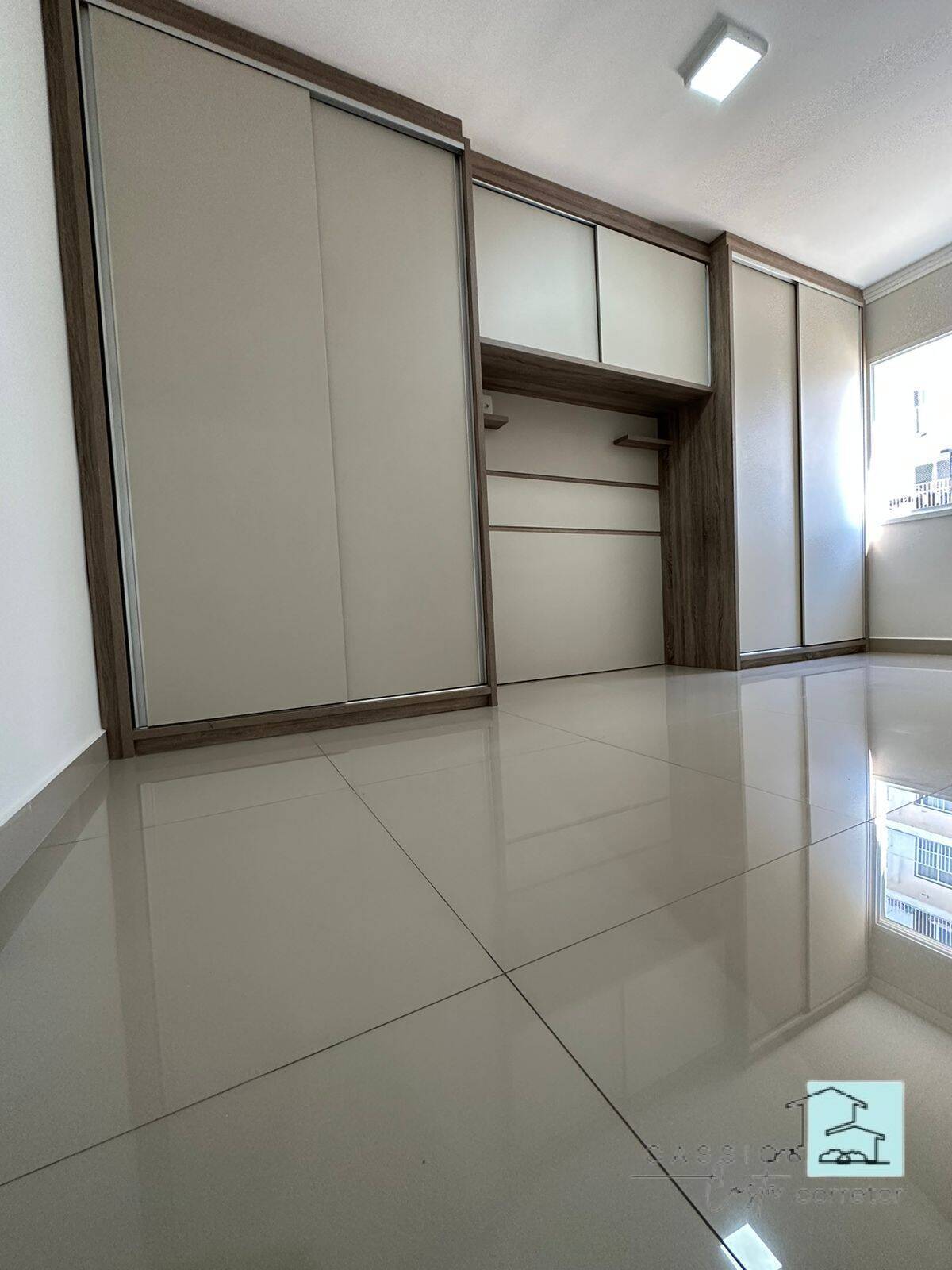 Apartamento à venda com 2 quartos, 58m² - Foto 11