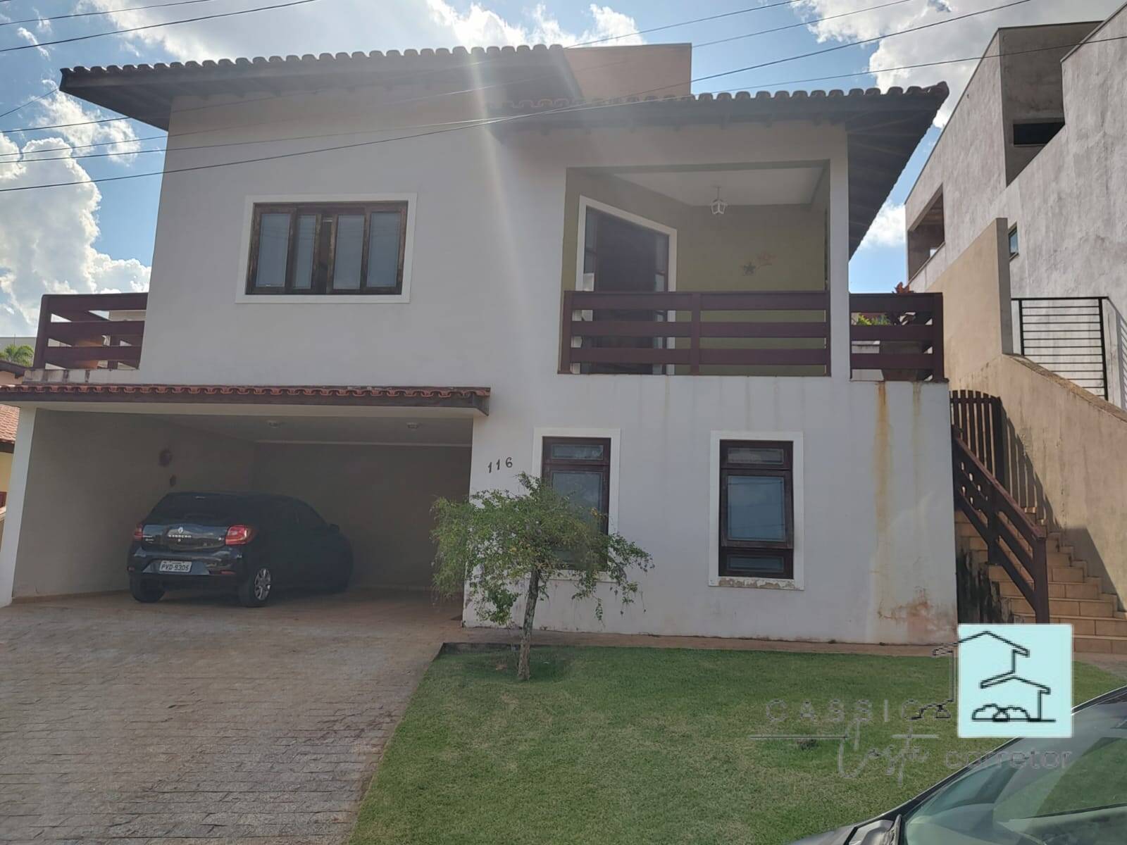 Casa à venda com 3 quartos, 199m² - Foto 1