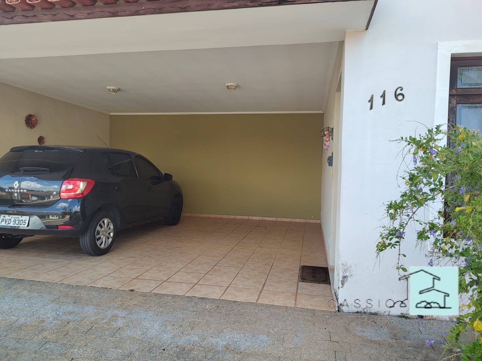 Casa à venda com 3 quartos, 199m² - Foto 3