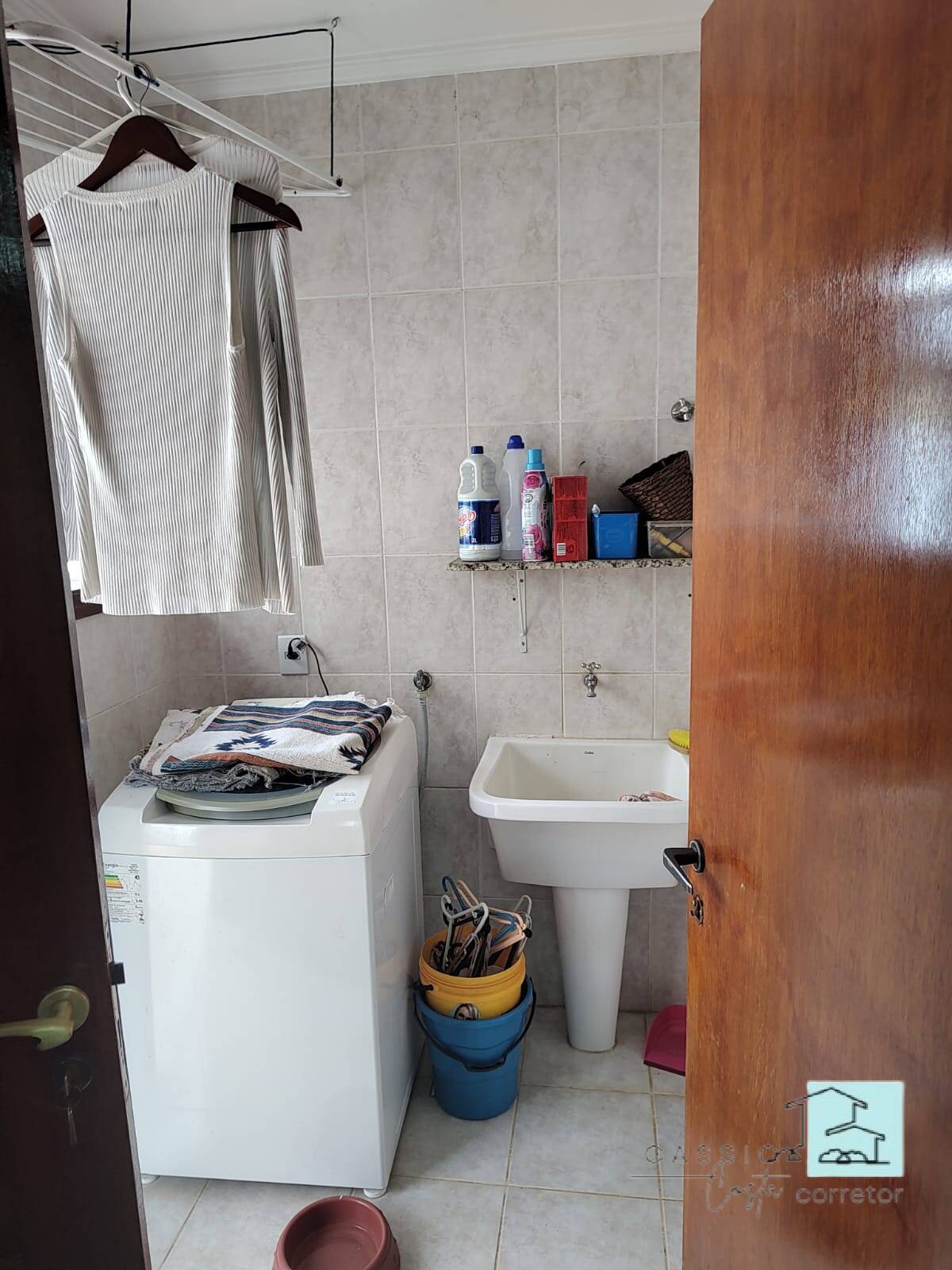 Casa à venda com 3 quartos, 199m² - Foto 13