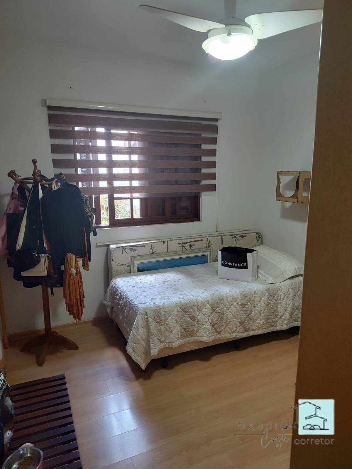 Casa à venda com 3 quartos, 199m² - Foto 15