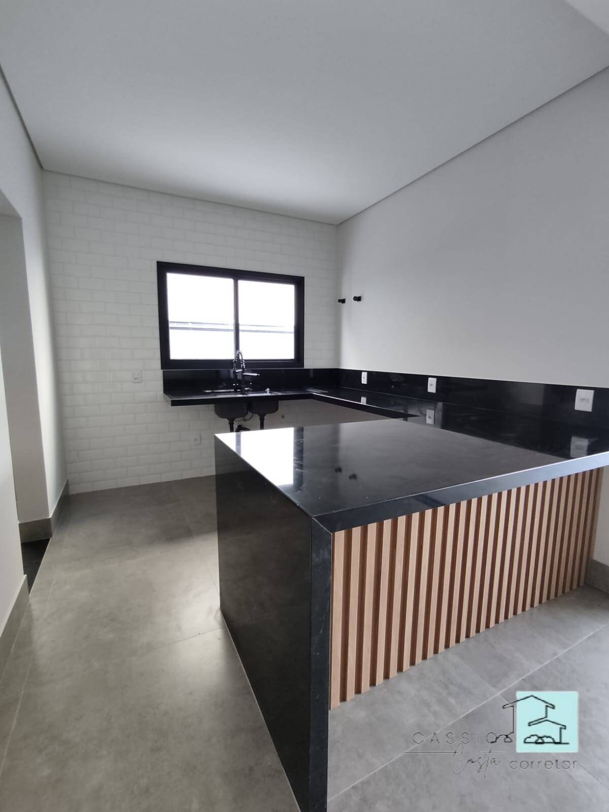 Casa à venda com 3 quartos, 194m² - Foto 5