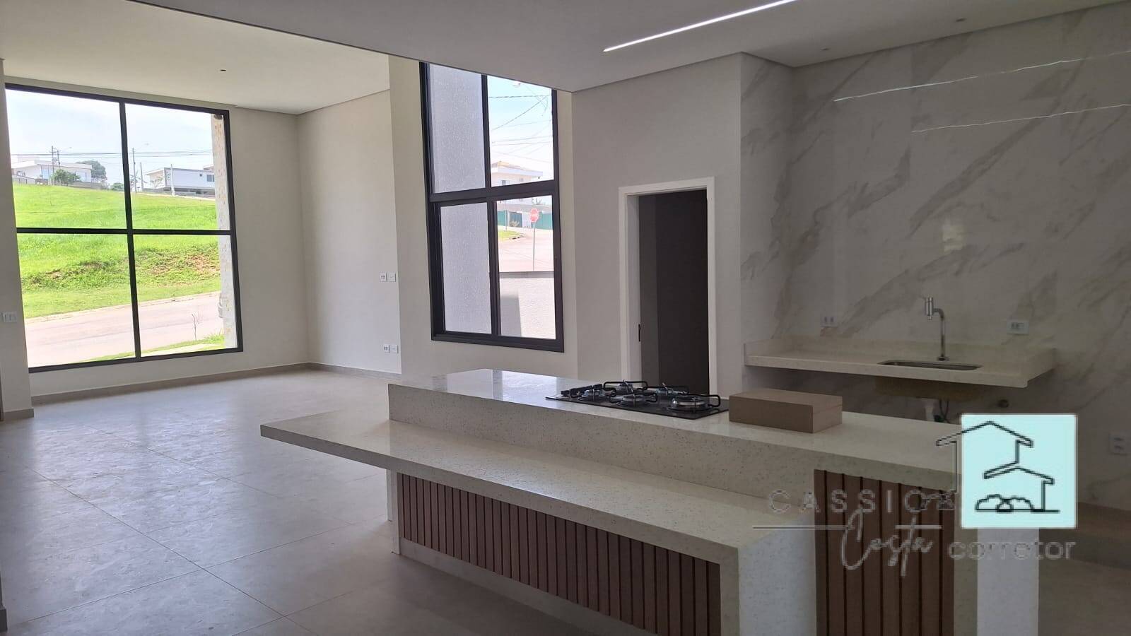 Casa à venda com 3 quartos, 273m² - Foto 5