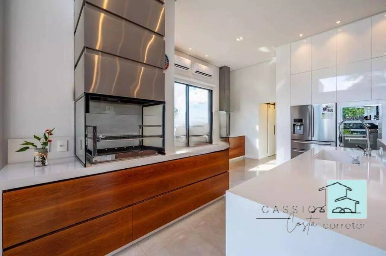 Casa à venda com 3 quartos, 317m² - Foto 5