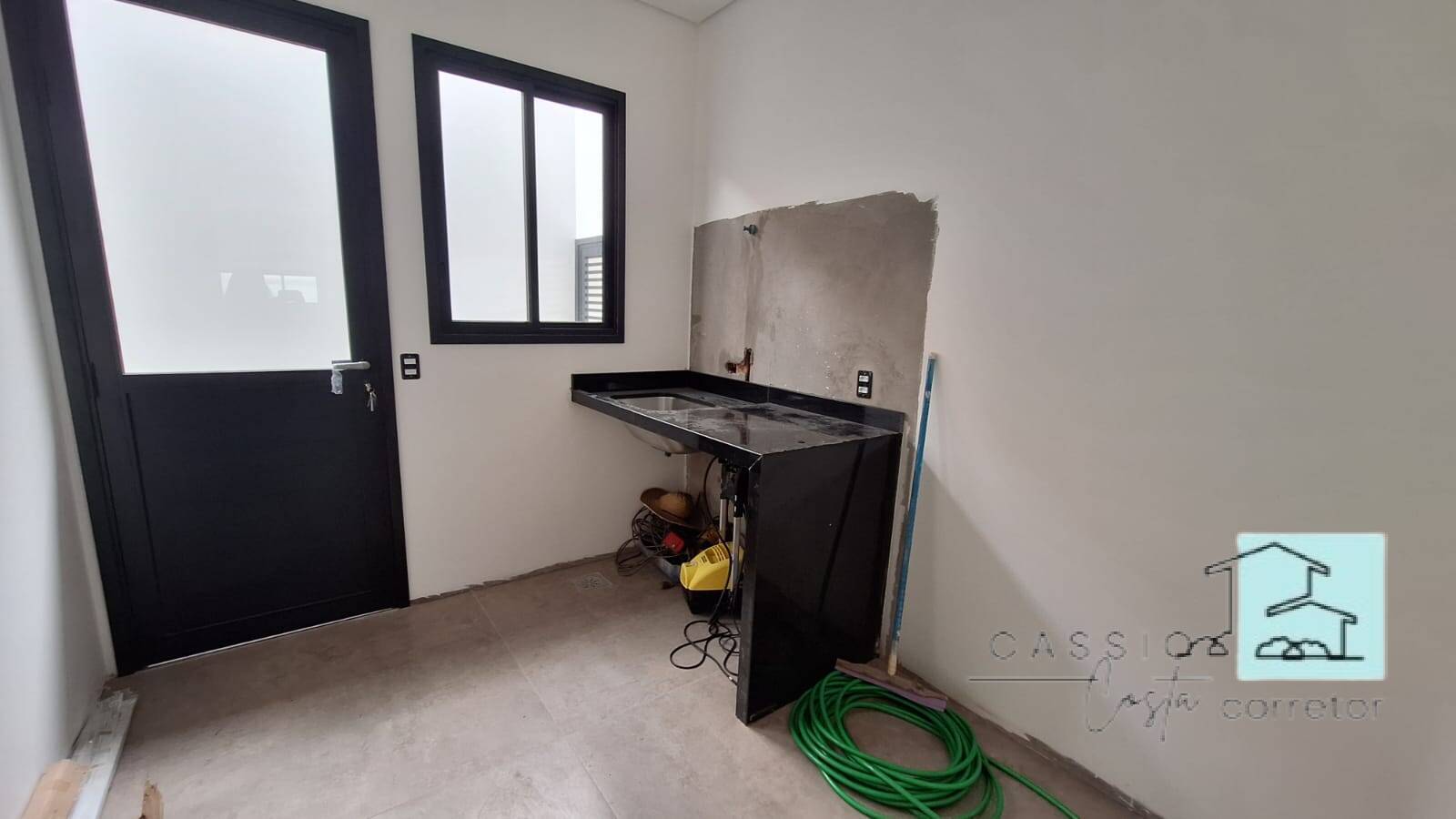 Casa de Condomínio à venda com 3 quartos, 270m² - Foto 13