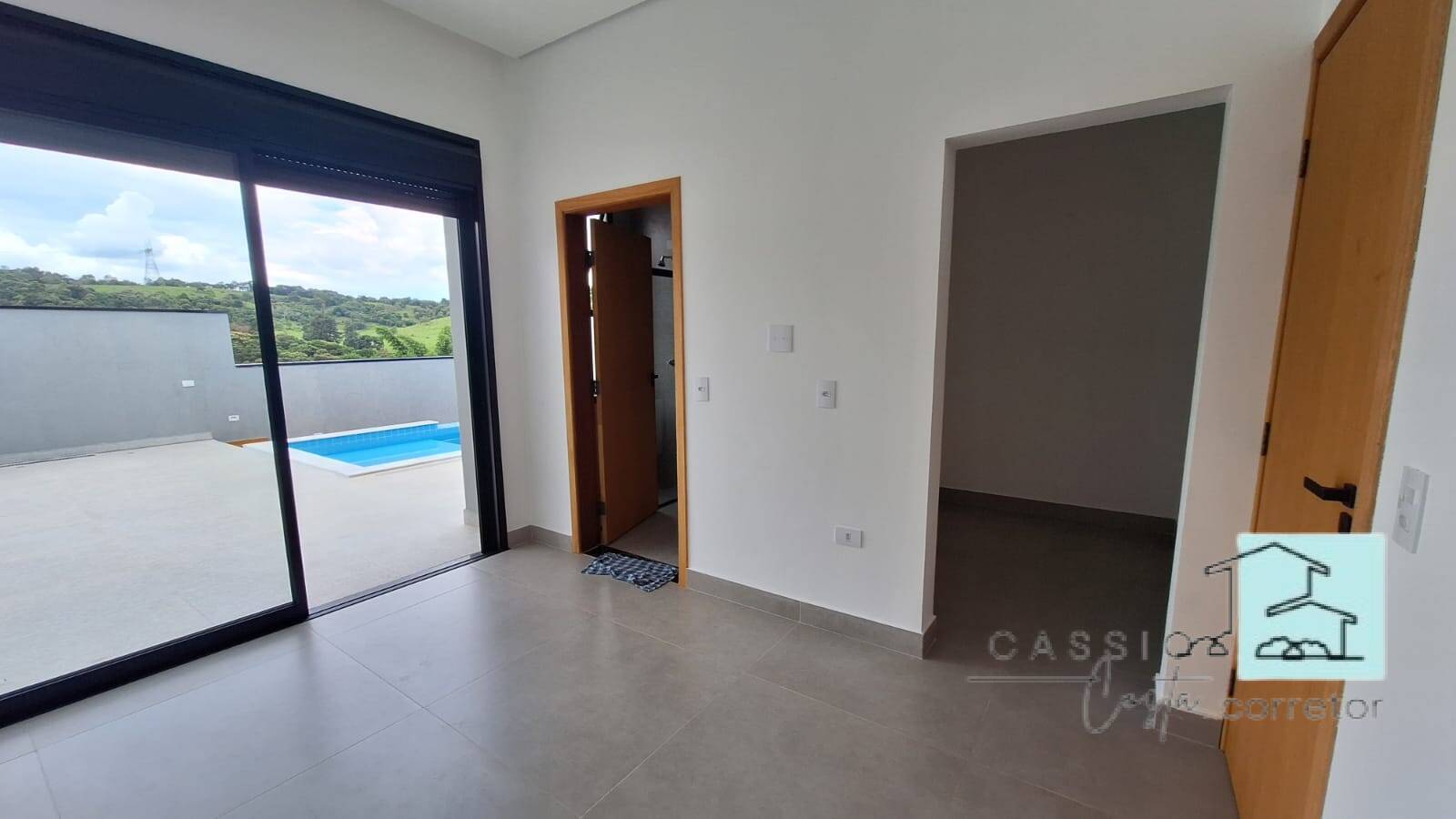 Casa à venda com 3 quartos, 253m² - Foto 9