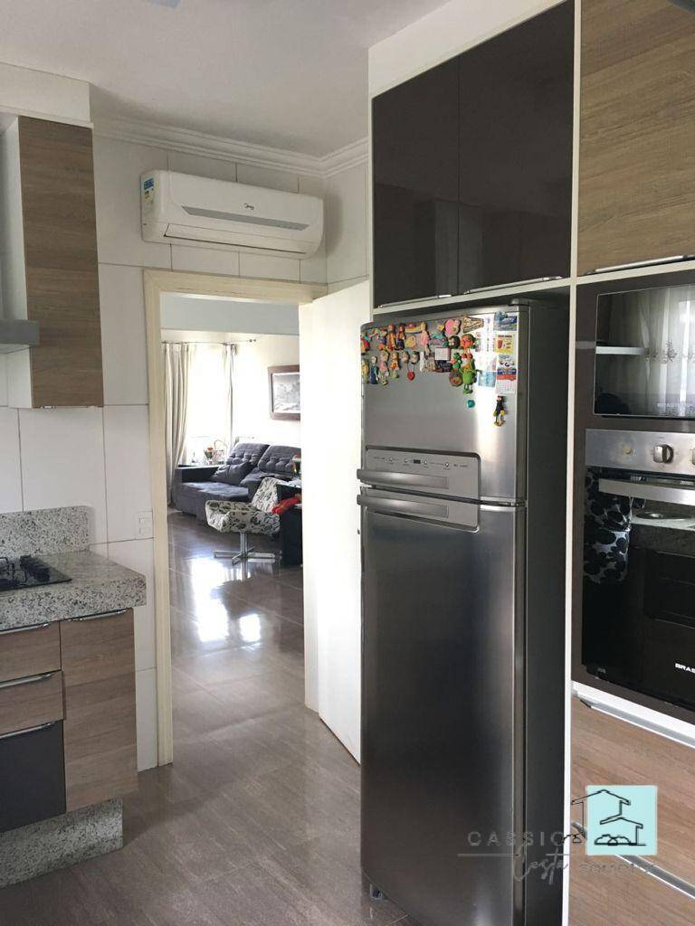 Casa de Condomínio à venda com 4 quartos, 300m² - Foto 4