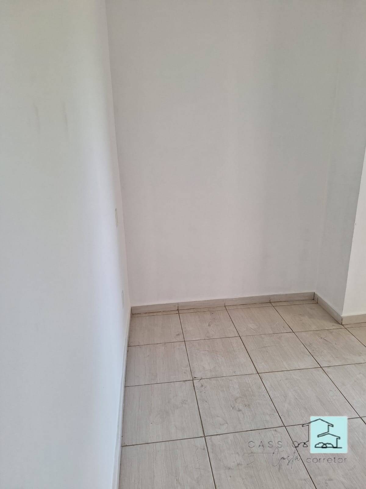 Apartamento à venda com 2 quartos, 64m² - Foto 11