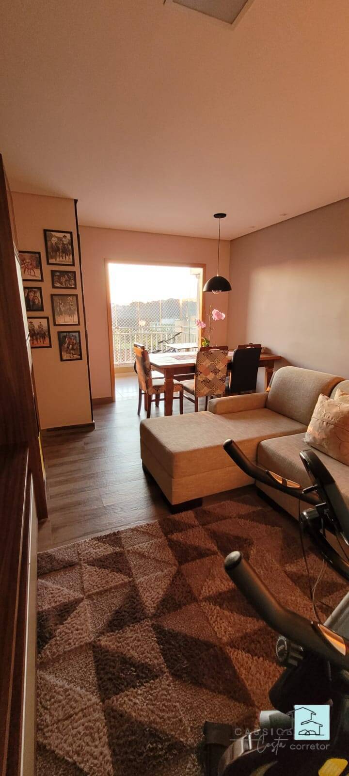 Apartamento à venda com 3 quartos, 72m² - Foto 2